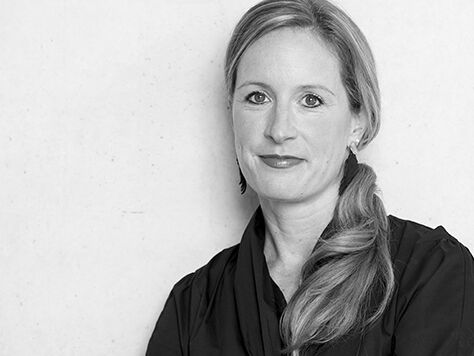 Schwarz-Weiß-Portraitfoto von Prof. Dr. Katharina Dahm